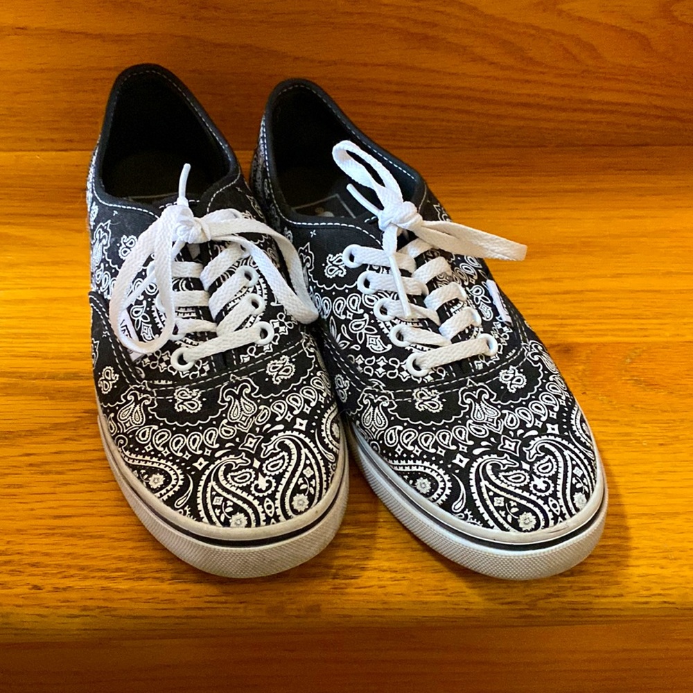 Women’s Vans Authentic